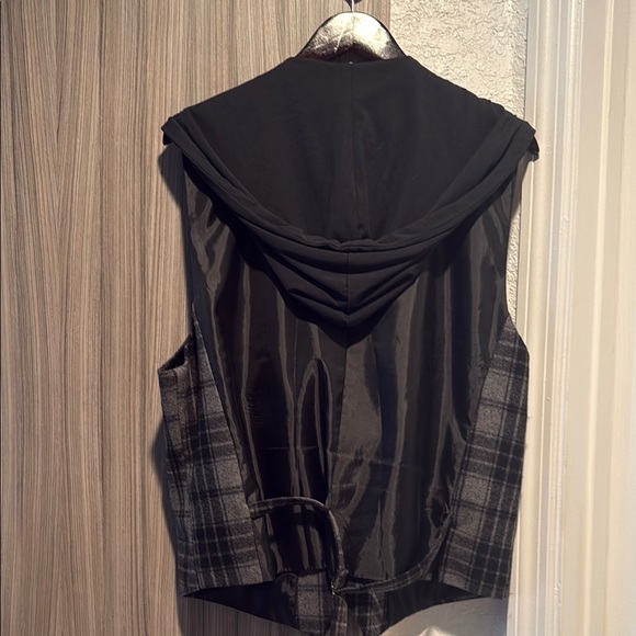 Threads 4 Thought Black and Gray Vest for Stylish Layering - Picture 6 of 8